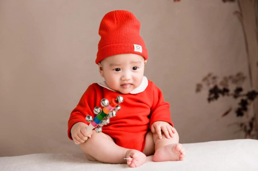 博尔塔拉蒙古几个月宝宝可以吃水果 博尔塔拉蒙古几个月宝宝可以吃水果